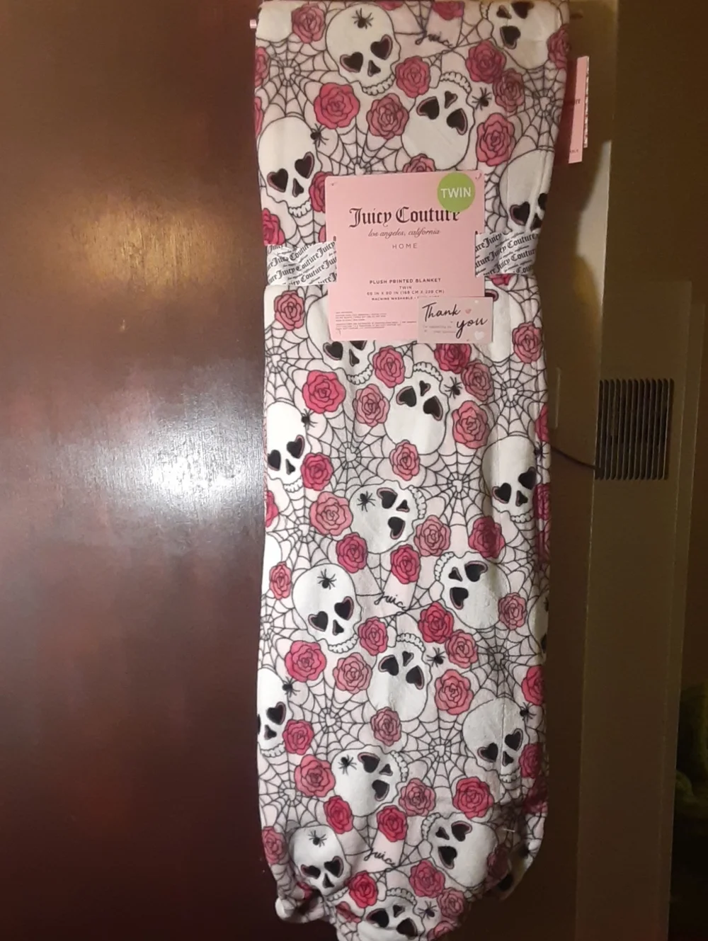 Pink Juicy Couture Plush Blanket with white Skulls & Pink Roses